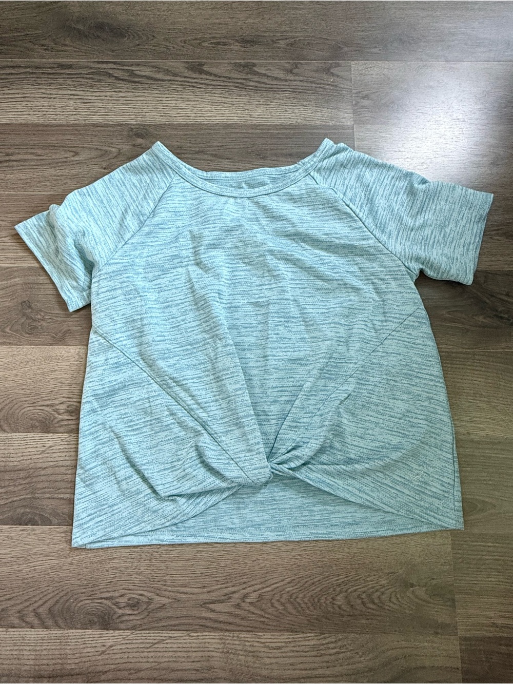 Xersion Twist-Front Crop Top